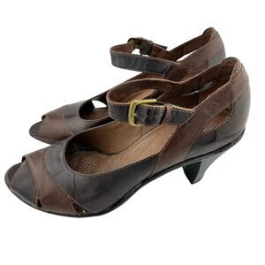 Clarks Brown 2 Tone Leather Peep Toe Ankle Strap Pumps Heels 8